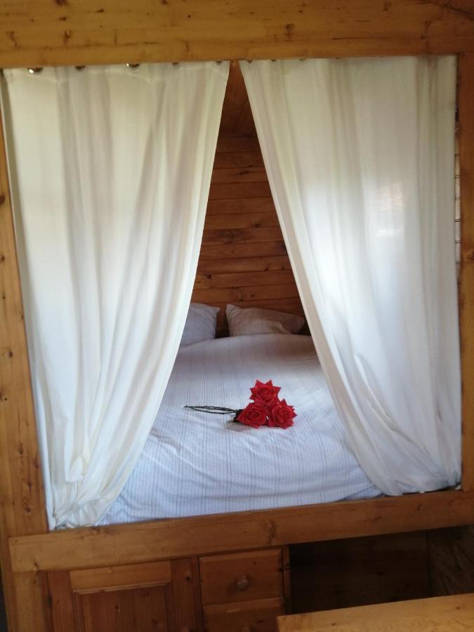 Roulotte Et Jacuzzi De Rachel Au Domaine Du Reuze Villa Winnezeele Kültér fotó